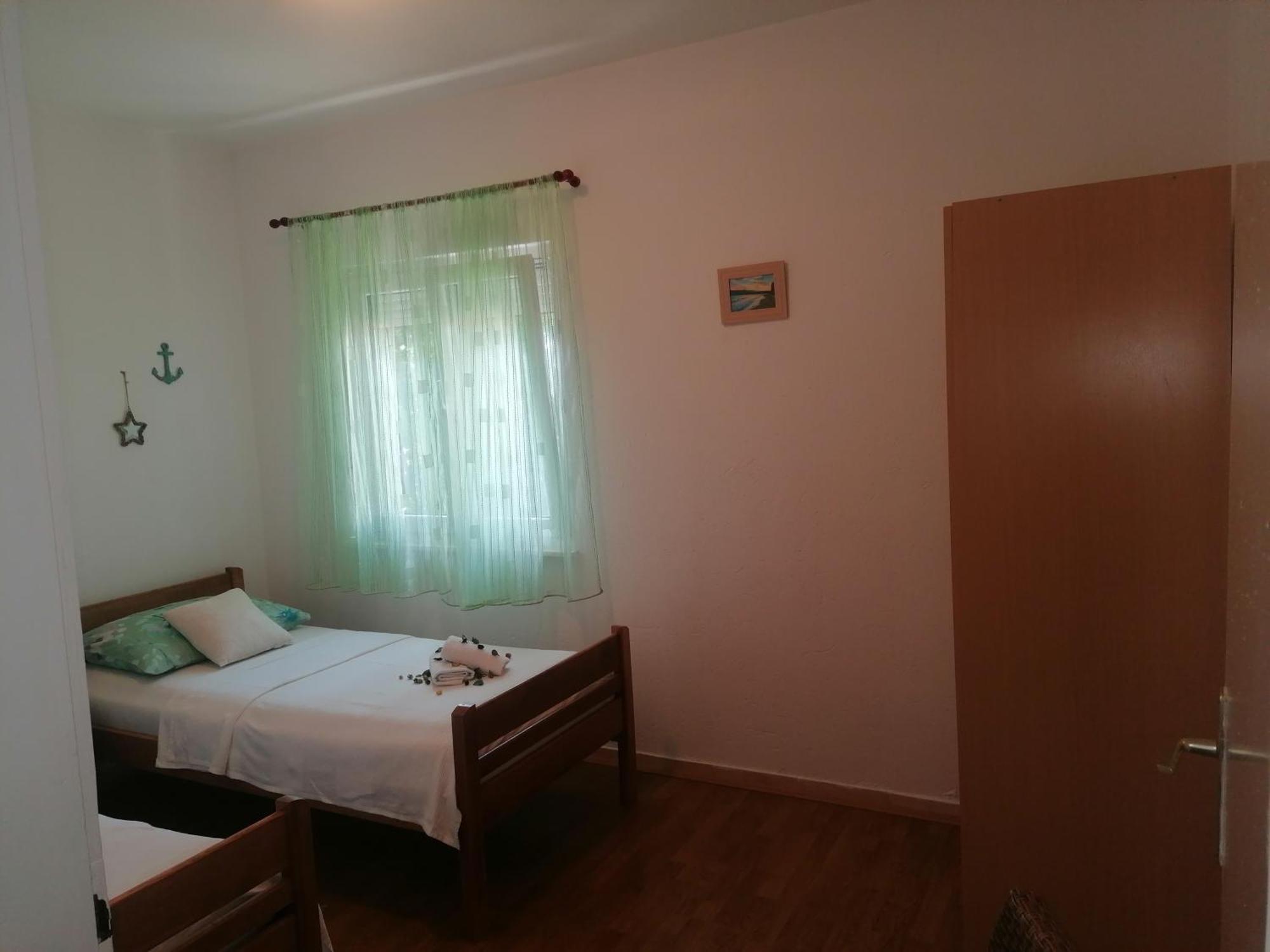 Apartman Volarevic Donji Karin Exteriér fotografie